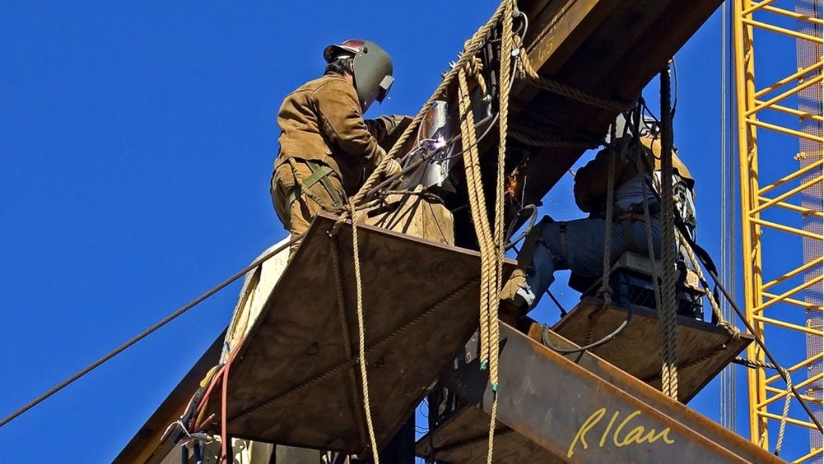 Steel Erector Job
